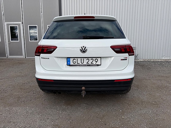 Volkswagen Tiguan 9 of 23