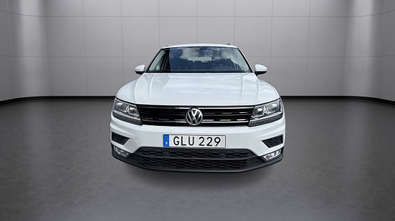 Volkswagen Tiguan 24 of 30