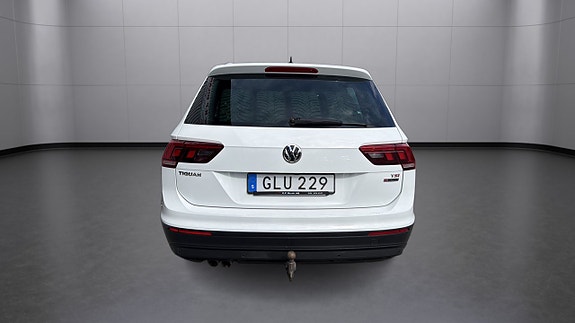 Volkswagen Tiguan 29 of 30
