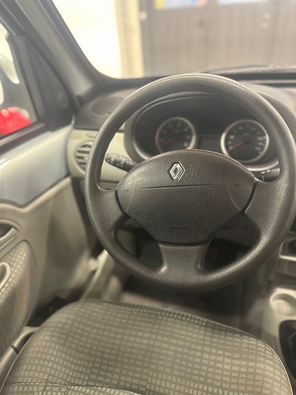 Renault Kangoo Express 15 of 19