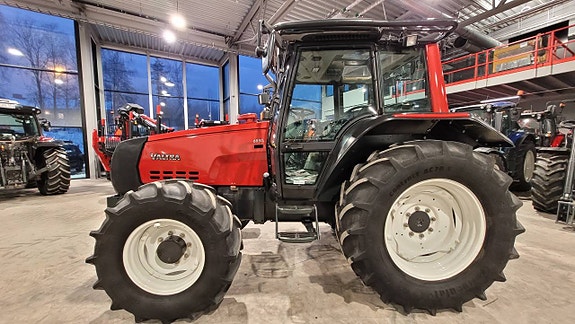 Valtra 6850 HiTech / TwinTrac / Skogshytt