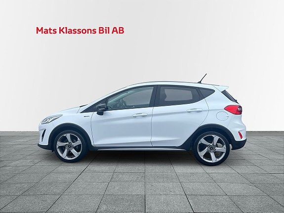 Ford Fiesta 3 of 5