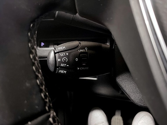 Peugeot 5008 8 of 19