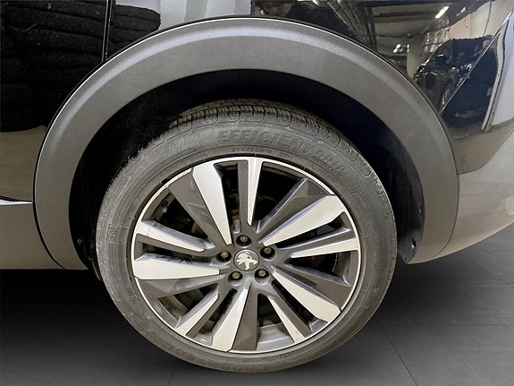 Peugeot 5008 16 of 19