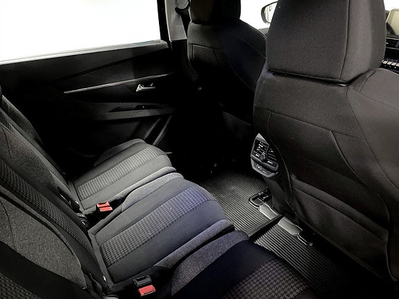 Peugeot 5008 14 of 19