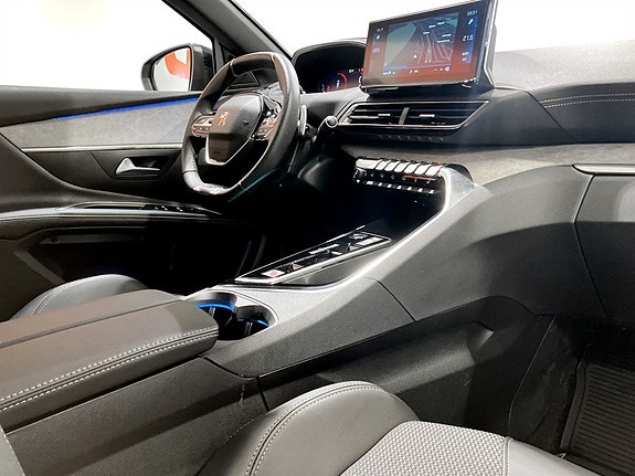 Peugeot 5008 12 of 17
