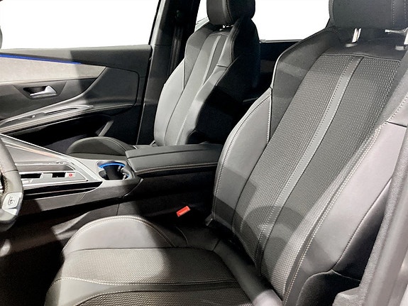 Peugeot 5008 6 of 17