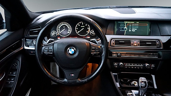 BMW M550d 6 of 25