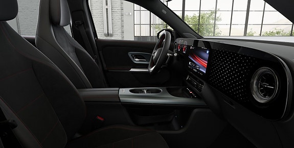 Mercedes-Benz GLB250+ 9 of 12