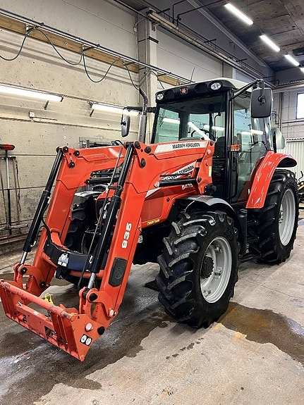 Massey Ferguson 5435