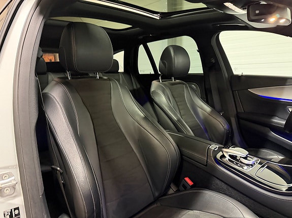 Mercedes-Benz E220 13 of 21