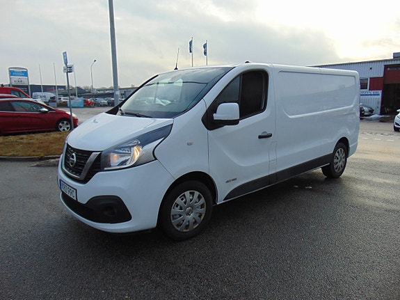 Nissan NV300