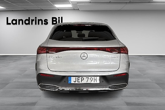 Mercedes-Benz EQE350 5 of 5