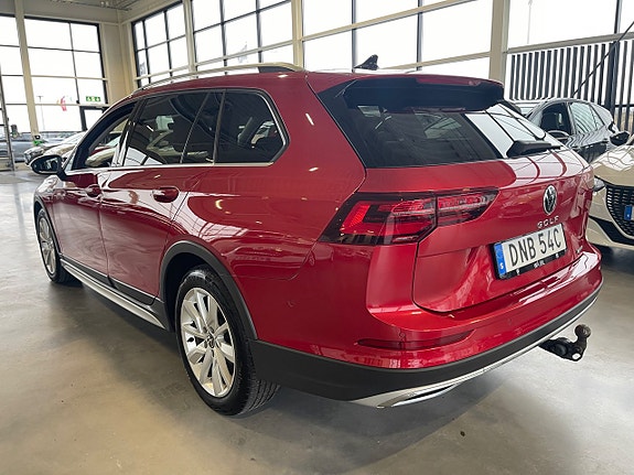 Volkswagen Golf Alltrack 3 of 20