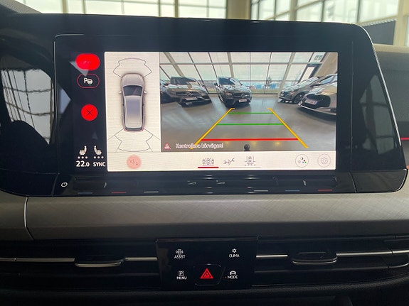 Volkswagen Golf Alltrack 13 of 20