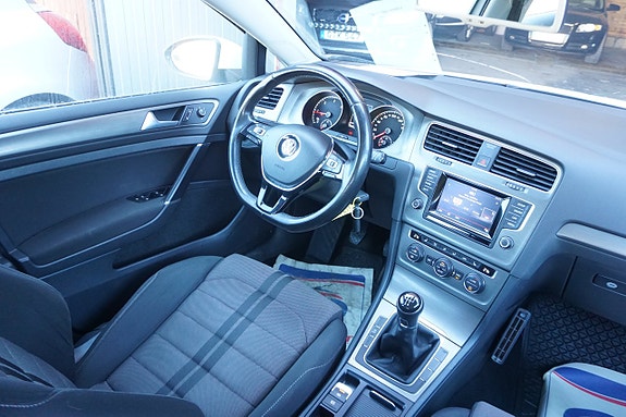 Volkswagen Golf I 5 of 7
