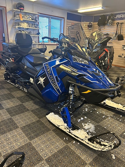 Polaris 800 Titan Adventure