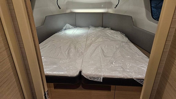 Delphia 10 LOUNGE TOP NY 2025 NYHET "Mindful Cruising" 9 of 12