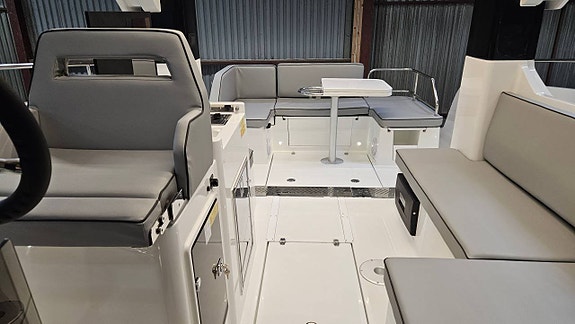 Delphia 10 LOUNGE TOP NY 2025 NYHET "Mindful Cruising" 7 of 12