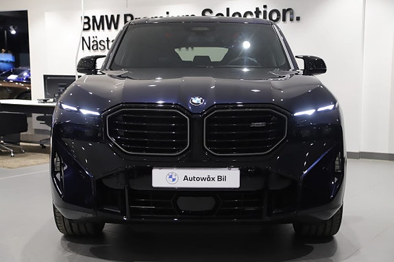 BMW XM 2 of 5
