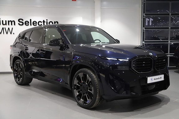 BMW XM 4 of 5