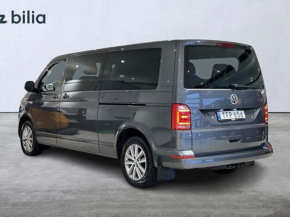 Volkswagen Multivan 7 of 30