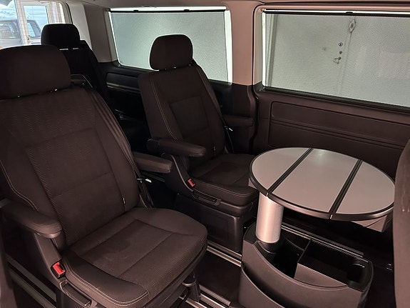 Volkswagen Multivan 15 of 30