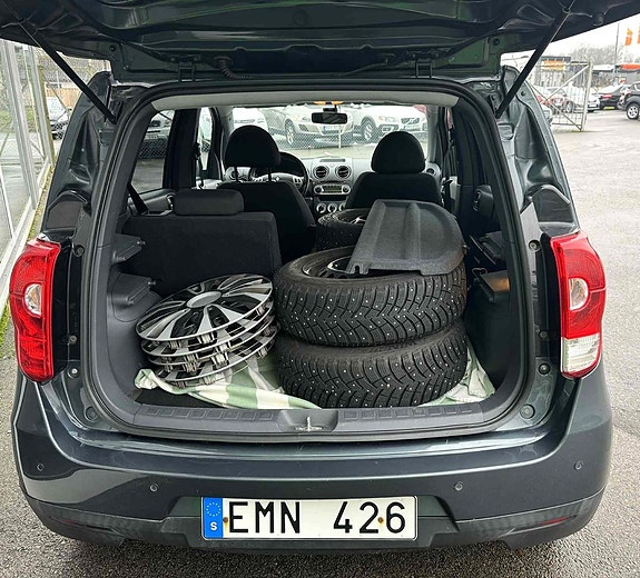 Mitsubishi Colt 8 of 12