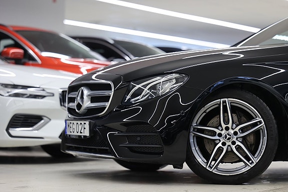 Mercedes-Benz E200 d 4 of 5