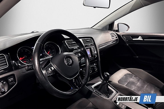 Volkswagen Golf VII 8 of 17