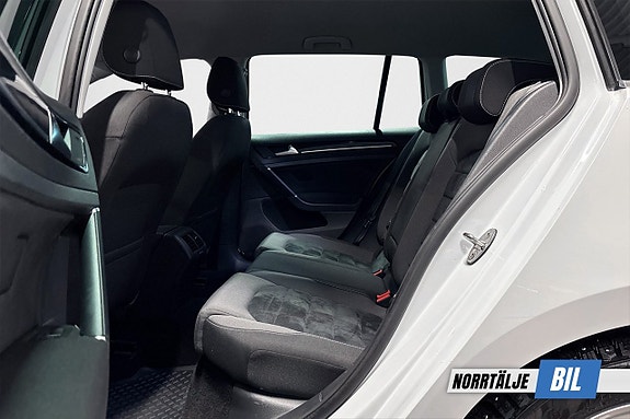 Volkswagen Golf VII 13 of 17