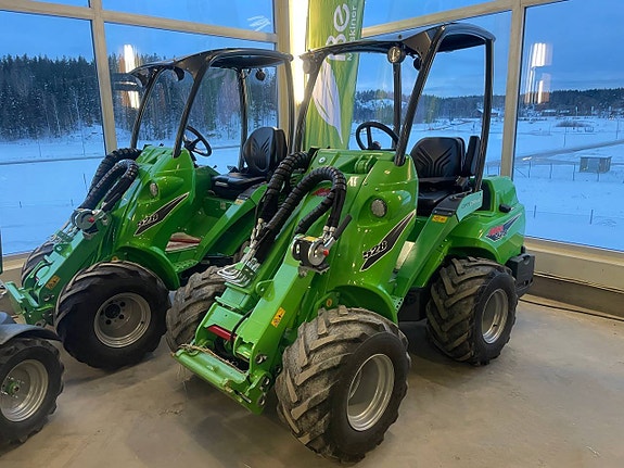 Kompaktlastare Avant 528 - Lagermaskiner