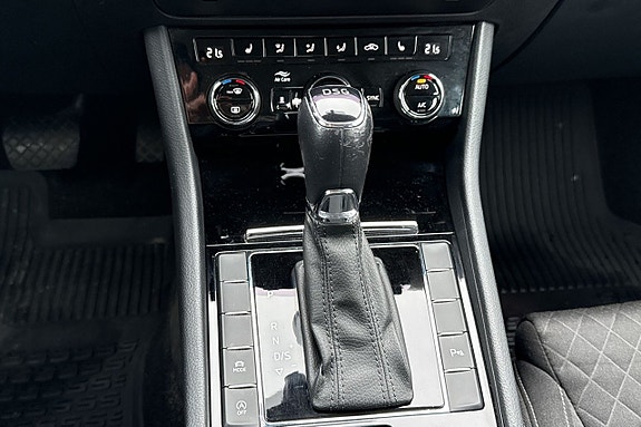 Skoda Superb 16 of 20