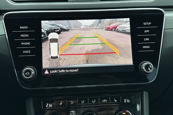 Skoda Superb 15 of 20