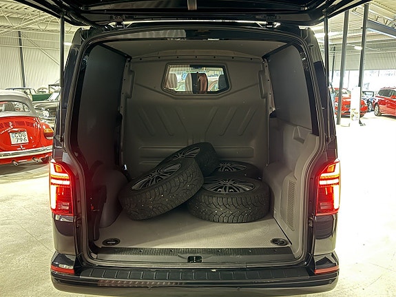 Volkswagen Transporter 5 of 5
