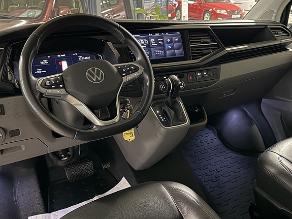 Volkswagen Transporter 6 of 16