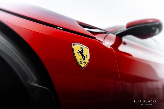 Ferrari Purosangue 26 of 30