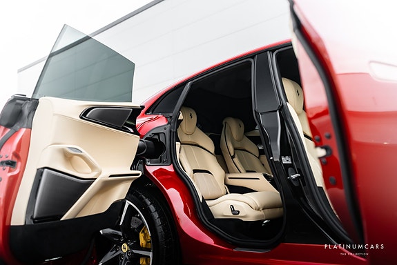 Ferrari Purosangue 10 of 30