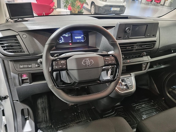 Toyota Proace 11 of 13