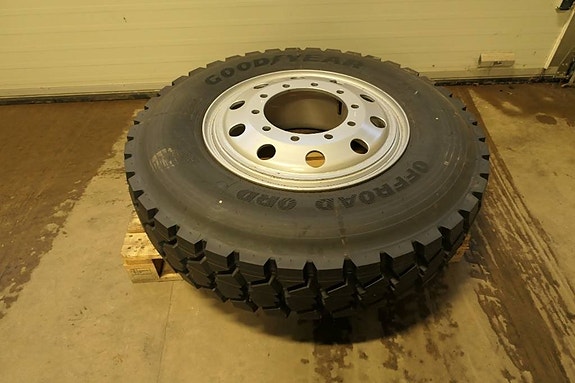 Nytt GOOD YEAR OFF ROAD 325/95R24