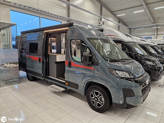 Pilote V630J Expression / 210AH Lithium, 2 x 100W solcell //SNART HEMMA