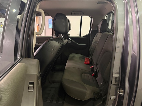 Nissan Navara 10 of 16