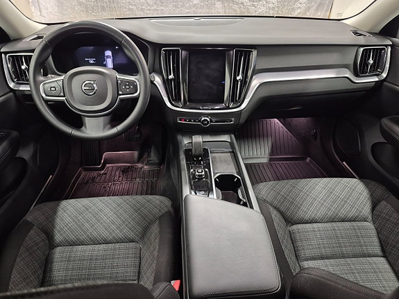 Volvo V60 6 of 8