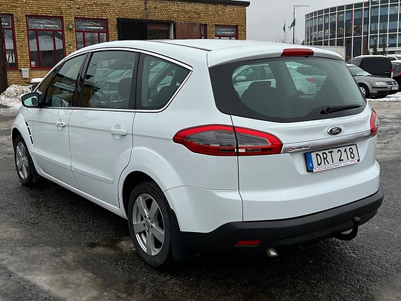 Ford S-MAX 5 of 25