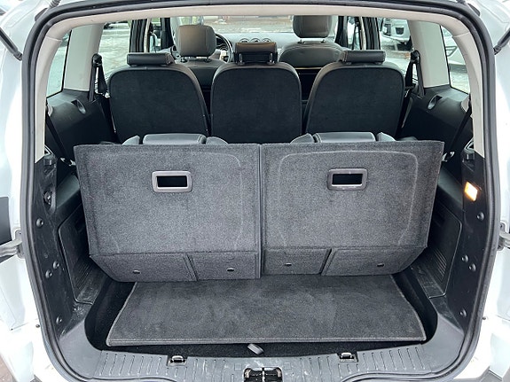 Ford S-MAX 18 of 25