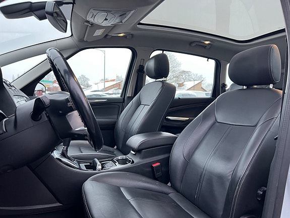 Ford S-MAX 12 of 25