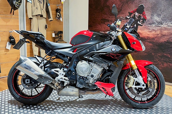 BMW S 1000 R |Sport| Dynamic|Akrapovic|Driving modes pro|Nyservad|