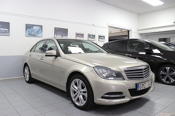 Mercedes-Benz C180 2 of 5