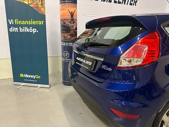 Ford Fiesta 5 of 13