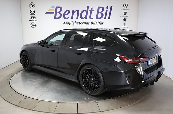 BMW M5 11 of 30
